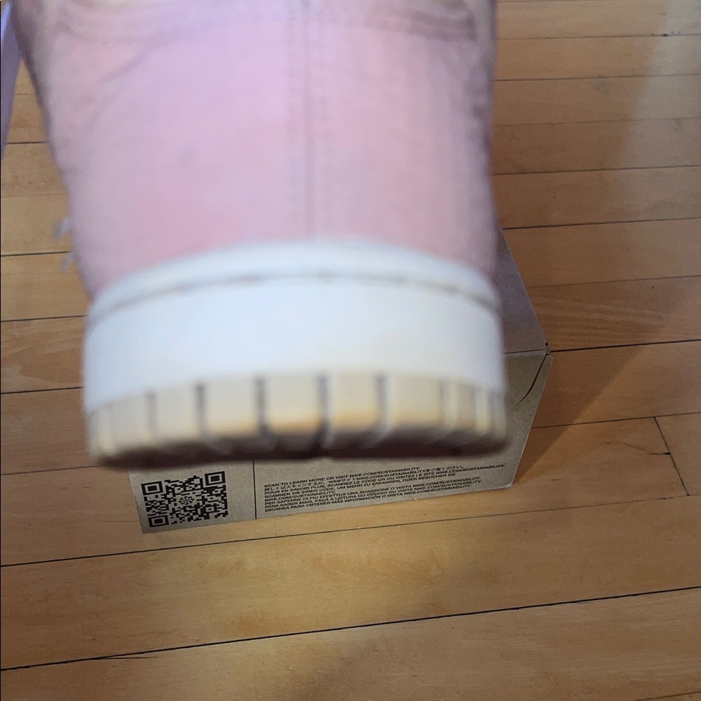Women’s Pink and White Dunks - Picture 7 of 16